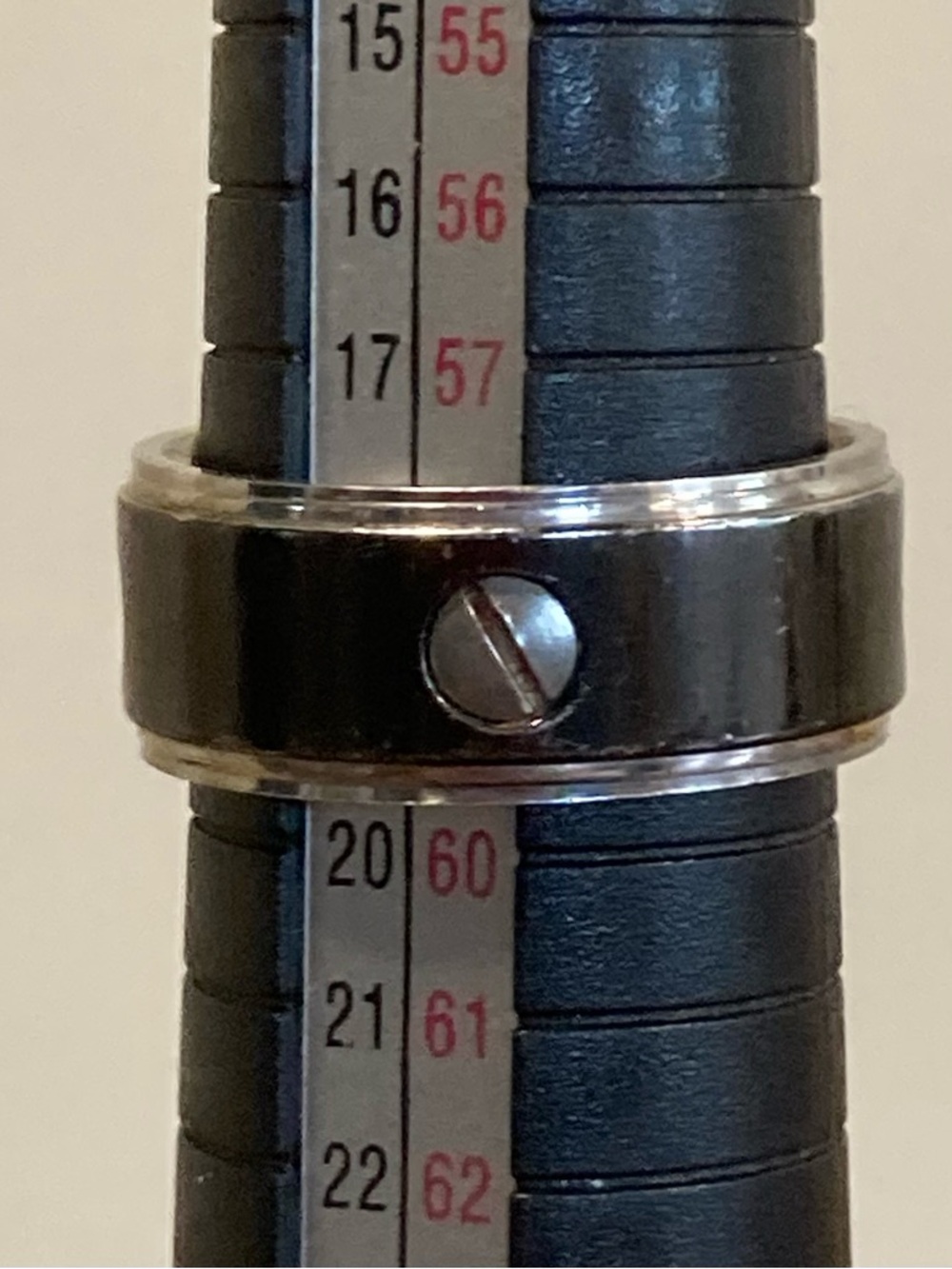 Aldo Black and Silver Screw Accent Men's Ring Size 8.5 - Picture 10 of 13